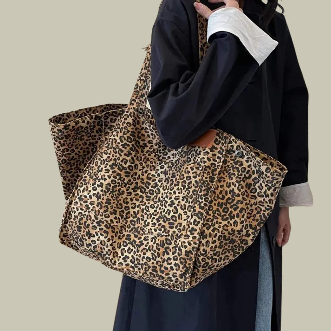 Lux & Classy • Tiger Shoulder Bag