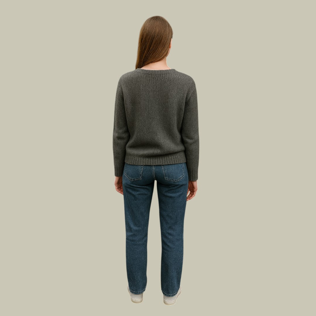 Lux & Classy • Women’s Clean Autumn Sweater