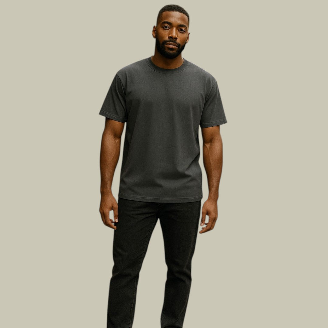 Lux & Classy  • Men's Basic Old Money T-Shirt