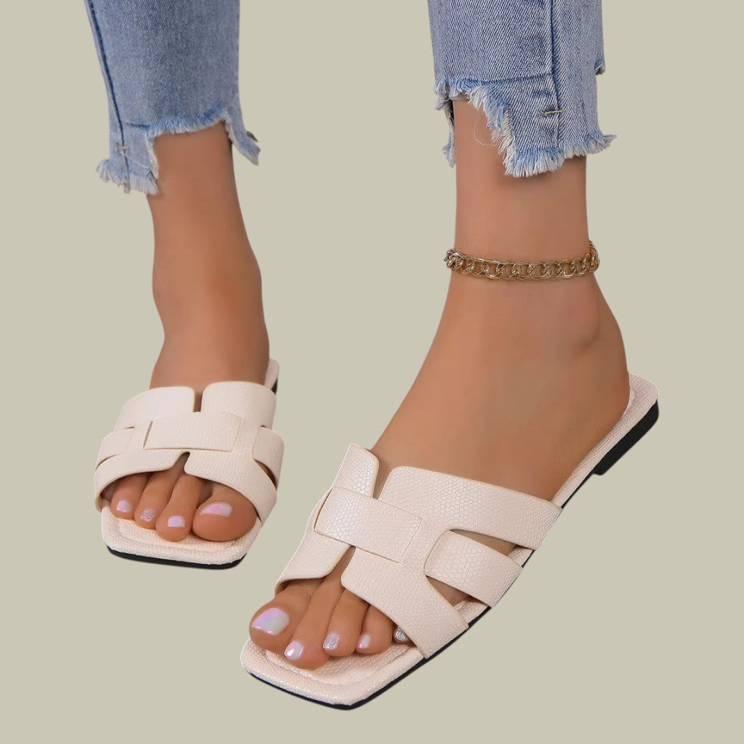 Lux & Classy  • Women's Casual Flat Sandals