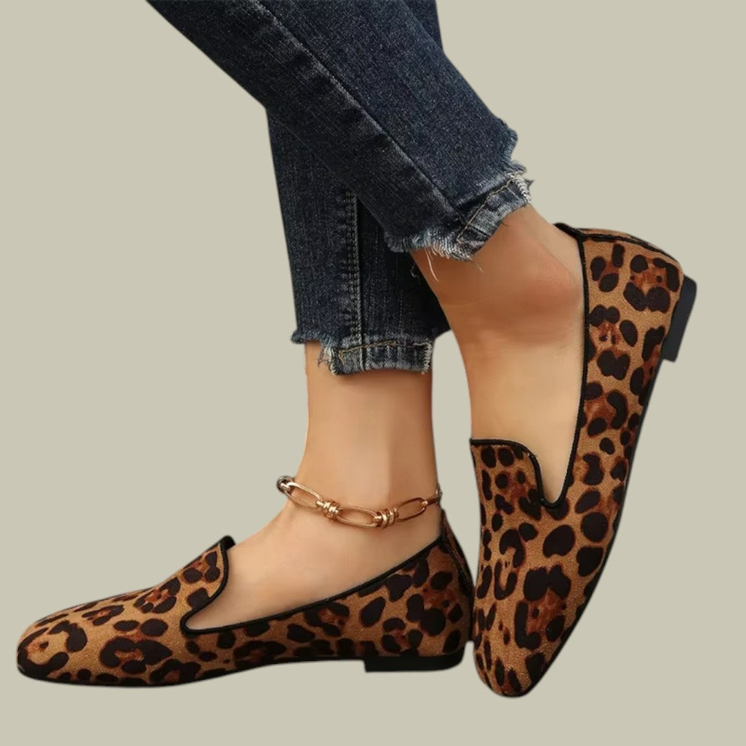 Lux & Classy  • Women's Casual Leopard Print Loafers