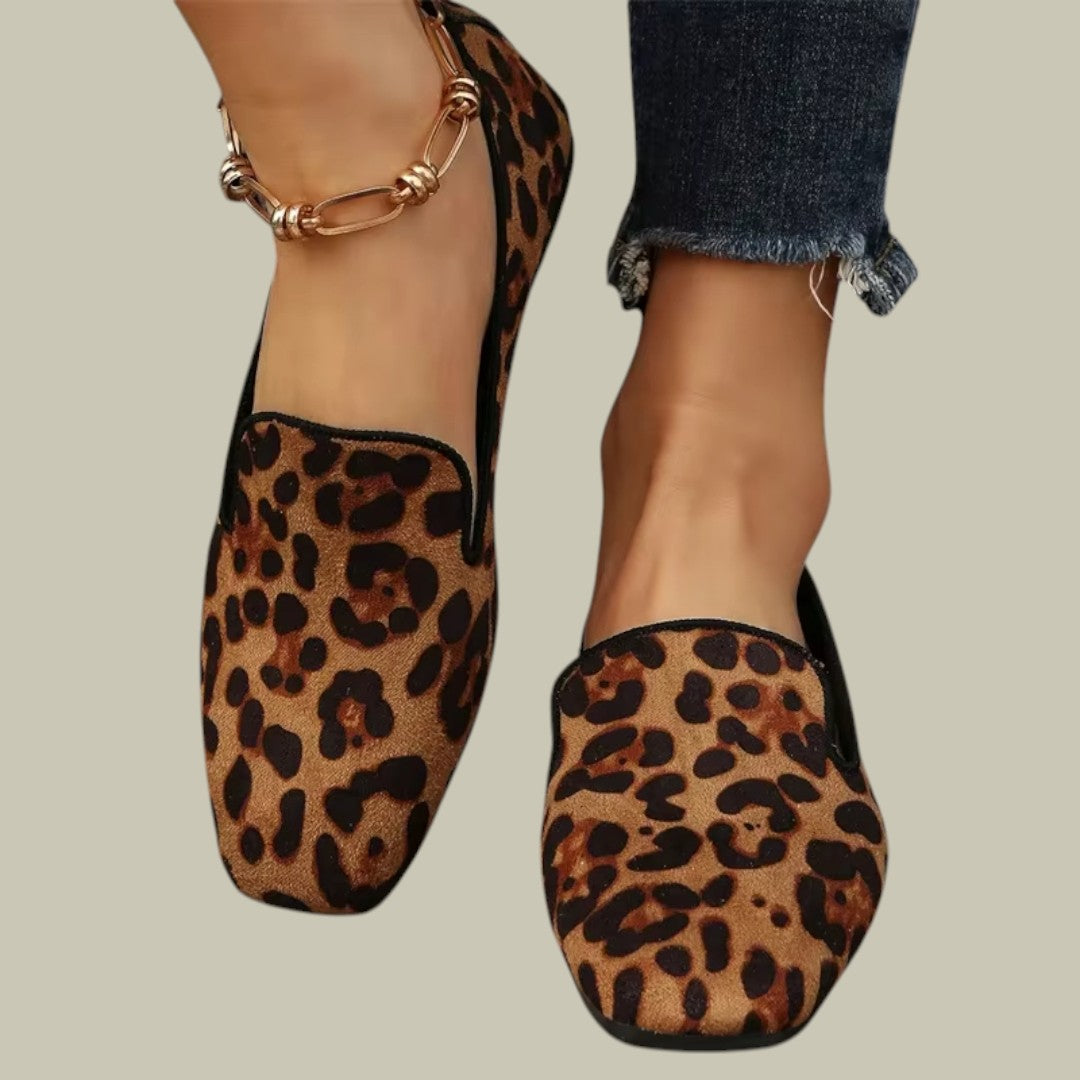 Lux & Classy  • Women's Casual Leopard Print Loafers