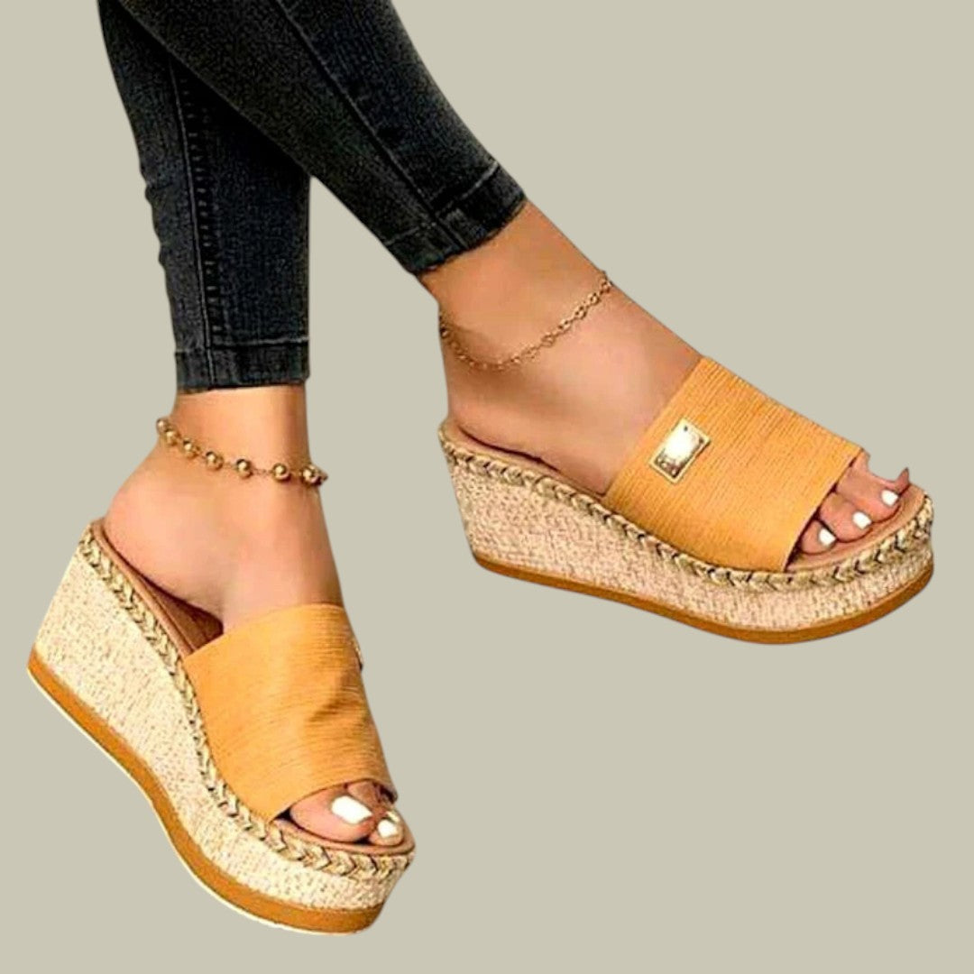 Lux & Classy  • Women's Elegant High Platform Sandals